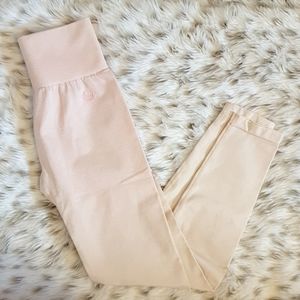 NWOT Lazuli Leggings